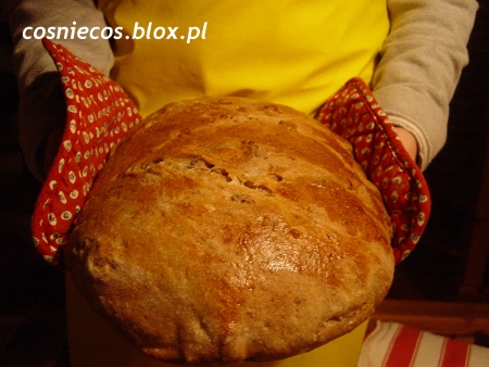 Weekendowa piekarnia #51: Chleb z orzechami
