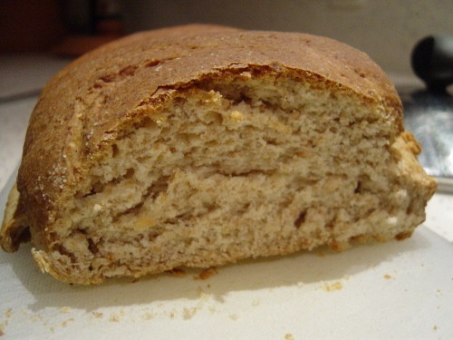 Chleb pszenno-żytni na miodzie, albo o początkującym piekarzu