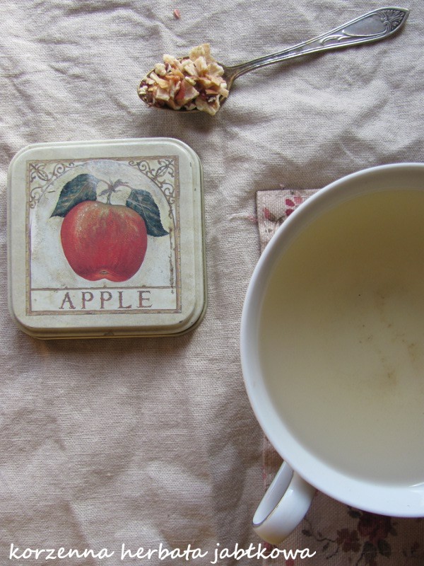 Korzenna herbata jabłkowa